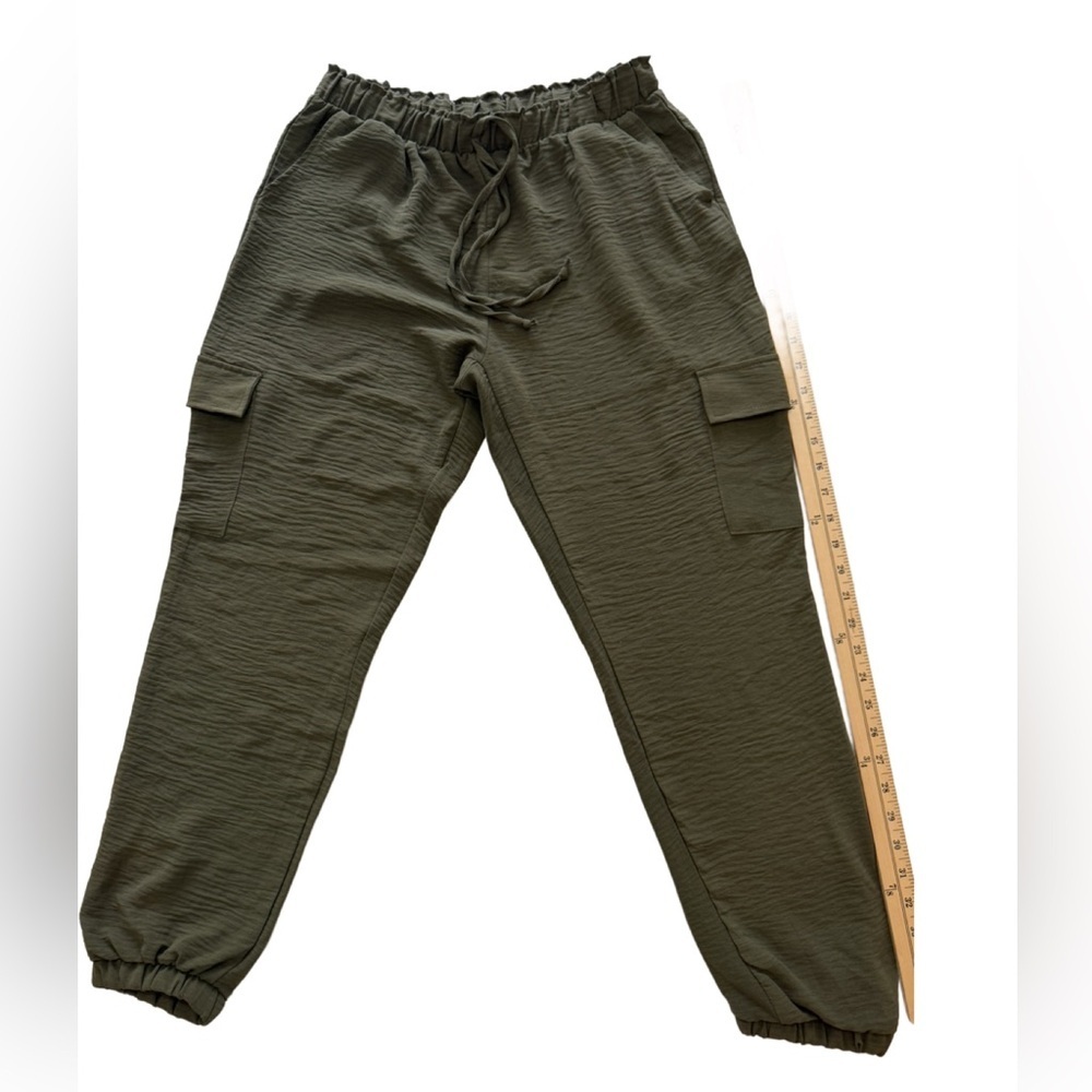 Discreet New York Olive Green Joggers , Large